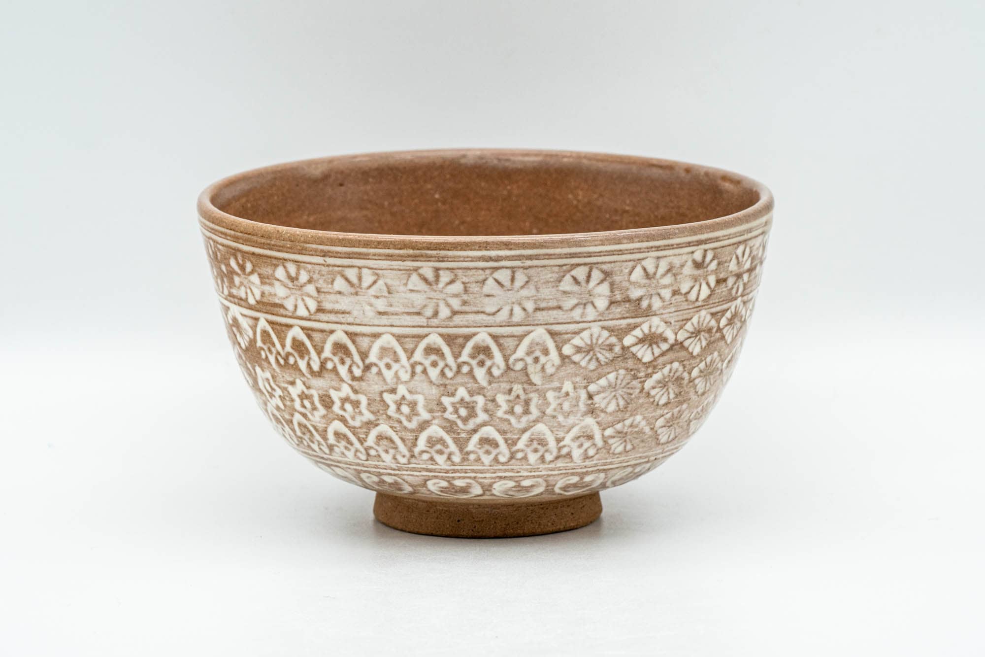 Japanese Matcha Bowl - Floral Geometric White Glazed Chawan - 300ml - Tezumi
