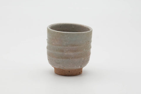 Tezumi — Japanese Teacup - Grey Drip-Glazed Hagi-yaki Yunomi - 120ml — front view from another angle