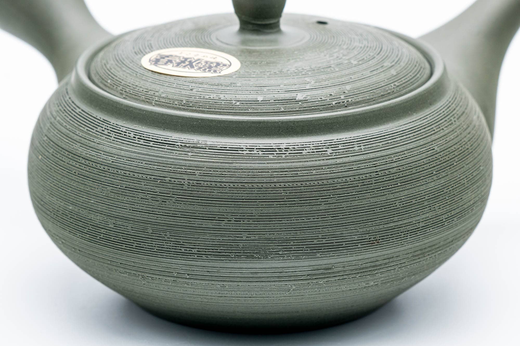 Japanese Kyusu - 春秋 Shunju Kiln - Ryokudei Matsukawa Pine Bark Textured Tokoname-yaki Teapot - 320ml
