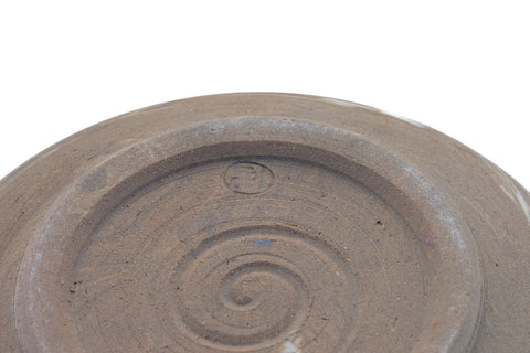 Tezumi — Japanese Kensui - Wide Brown Stoneware Water Bowl - 470ml — inverted showing the foot ring