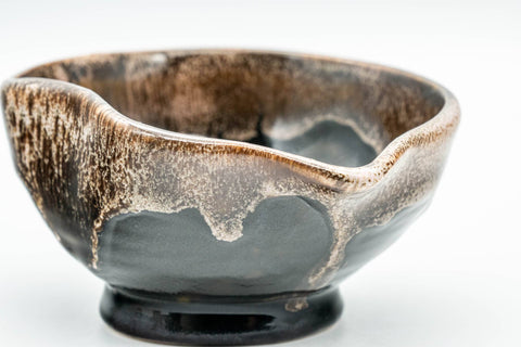 Tezumi — Japanese Katakuchi - Black and Brown Hare's Fur Drip-Glazed Yuzamashi Water Cooler - 100ml — inverted showing the foot ring