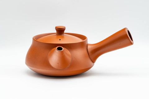 Japanese Tea Set - Long Grass Engraved Tokoname-yaki Debeso Kyusu Teapot with 5 Yunomi Teacups - side view of the teapot with the side handle