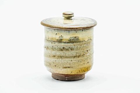 The lidded teacup from another angle, lid on.