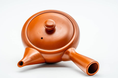 Japanese Kyusu - Smooth Red Shudei Tokoname-yaki Ceramic Teapot - 270ml - overhead view showing the lid and side handle