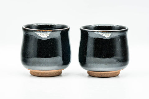 Japanese Teacups - Pair of Jet Black Glazed Yunomi - 130ml - front view of the two jet-black glazed cups side by side