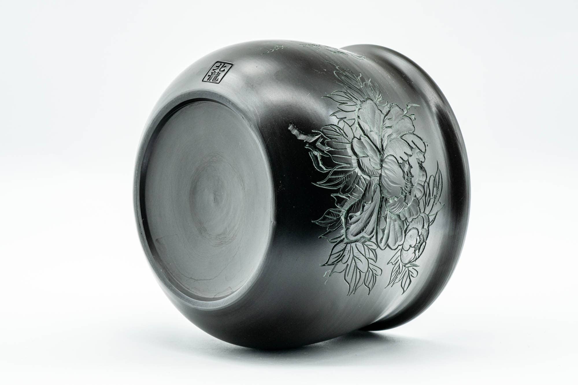 Japanese Kensui - 北龍 Hokuryu - Green Camellia Engraved Black Kokudei Tokoname-yaki Water Bowl - 600ml