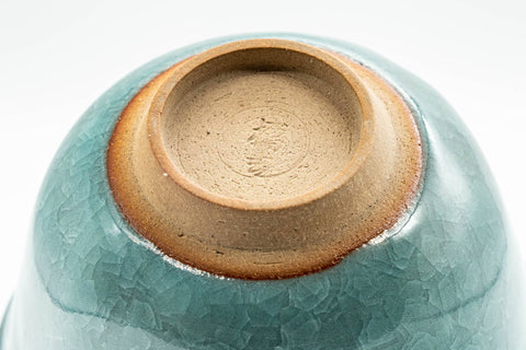 Japanese Teacup - Teal Snowflake Celadon Glazed Yunomi - 150ml - closeup of the underside showing the foot ring