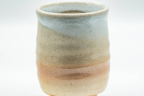 Japanese Teacup - Beige, Peach, and White Hagi-yaki Yunomi - 180ml - closeup of the beige and white over-glaze