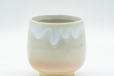 Japanese Teacups - Set of 4 Tsubaki Kiln Hagi-yaki Yunomi - 90ml - closeup of a single teacup showing the beige and white drip glaze