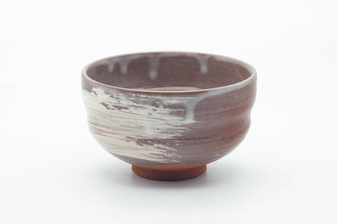 Tezumi — Japanese Matcha Bowl - Magenta Grey White Hakeme Chawan - 400ml — front view from another angle