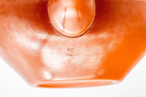 Japanese Yuzamashi - White Inner-Glazed Red Shudei Tokoname-yaki Water Cooler - 300ml - closeup of the base