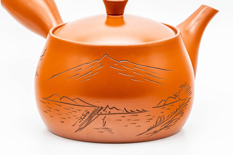 Tezumi — Japanese Kyusu - Large Mountain Engraved Tokoname-yaki Teapot - 550ml — closeup of the decoration