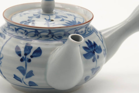 Japanese Kyusu - Floral Blue White Porcelain Arita-yaki Teapot - 350ml