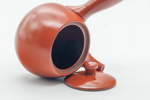 Tezumi — Japanese Kyusu - Smooth Unglazed Dark Red Shudei Tokoname-yaki Mesh Filter Teapot - 290ml — side profile showing the spout and handle