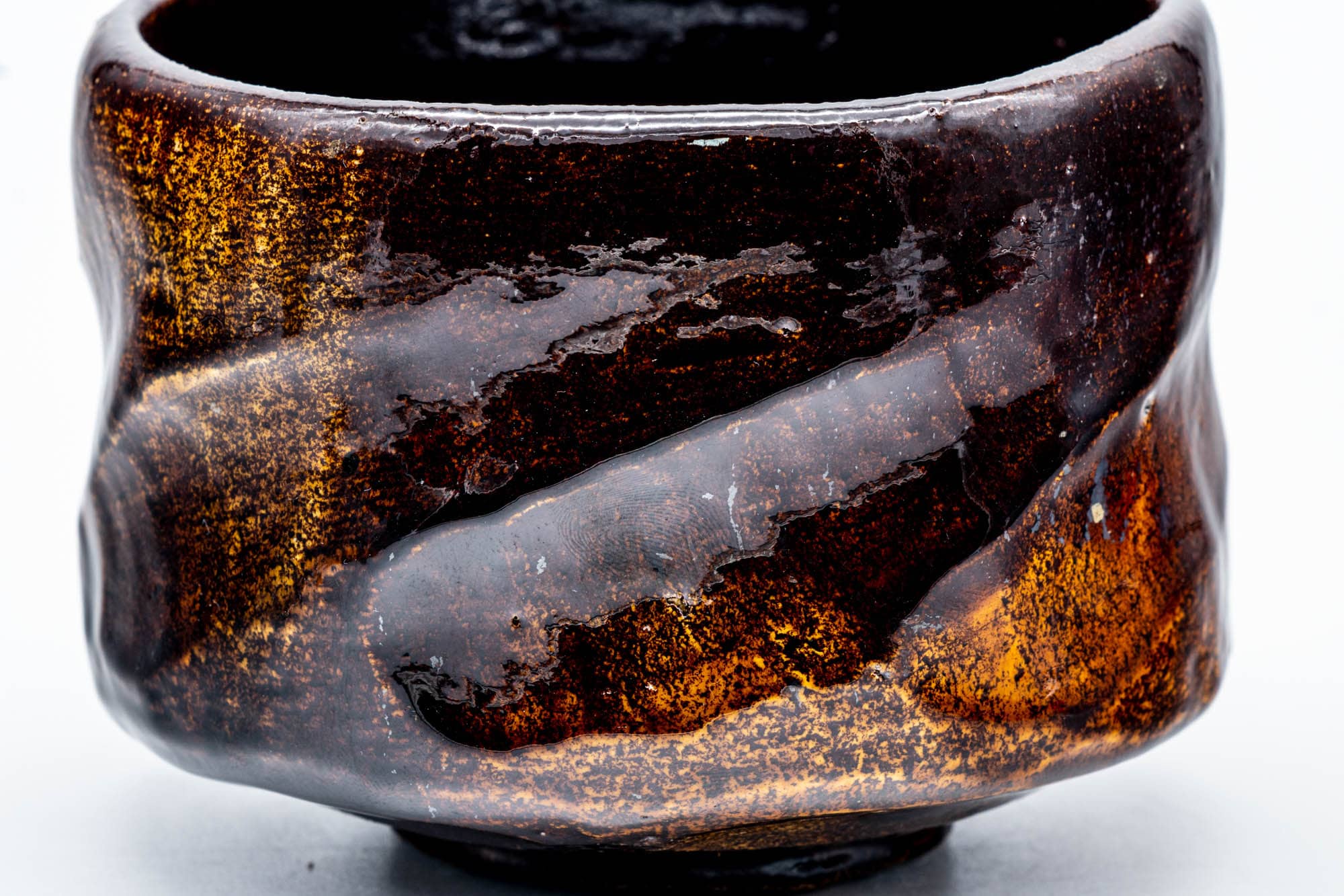 Japanese Matcha Bowl - 手 Spiraling Black Amber Glazed Raku Chawan - 300ml