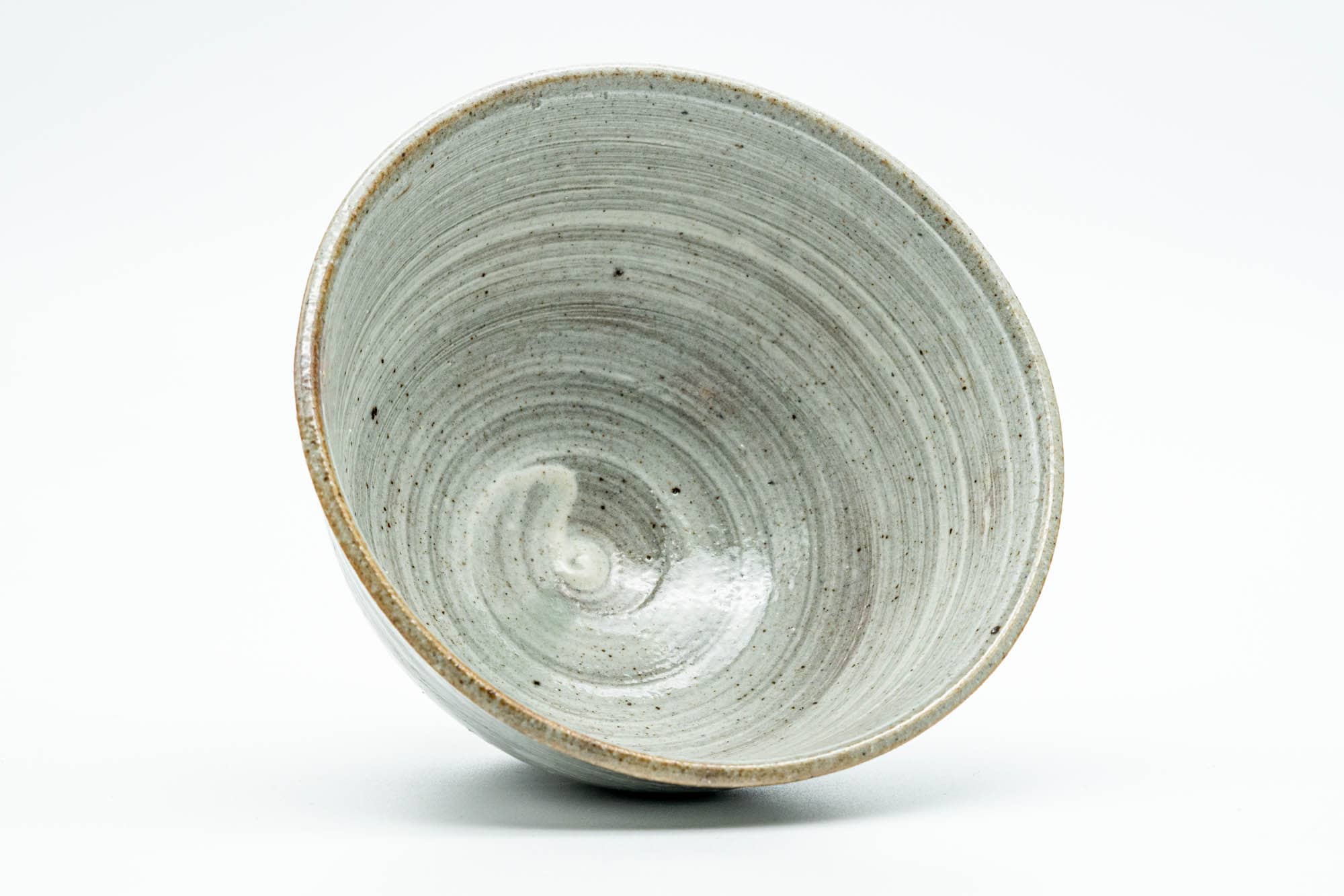 Japanese Matcha Bowl - Grey White Hakeme Textured Komogai-nari Chawan with Wooden Tomobako Box - 350ml