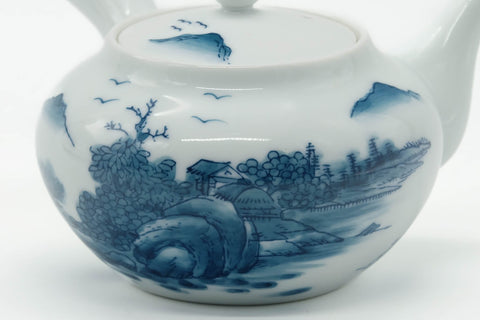 Japanese Kyusu - Blue Mountainous White Porcelain Arita-yaki Teapot - 265ml