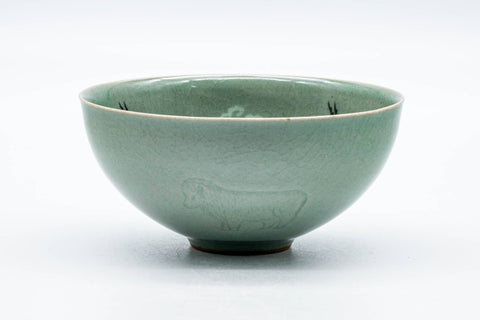 Tezumi — Japanese Matcha Bowl - Green Celadon Glazed Floral Egret Chawan - 150ml — three-quarter view