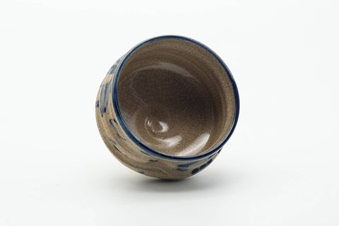 Tezumi — Japanese Teacup - Dragonfly Spiraling Yunomi - 200ml — three-quarter view