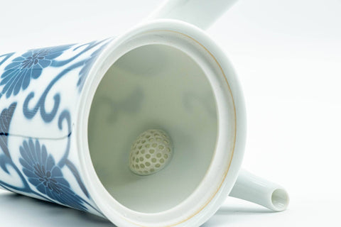 Tezumi — Japanese Kyusu - Blue Floral Arita-yaki Porcelain Debeso Teapot - 300ml — side profile showing the spout and handle