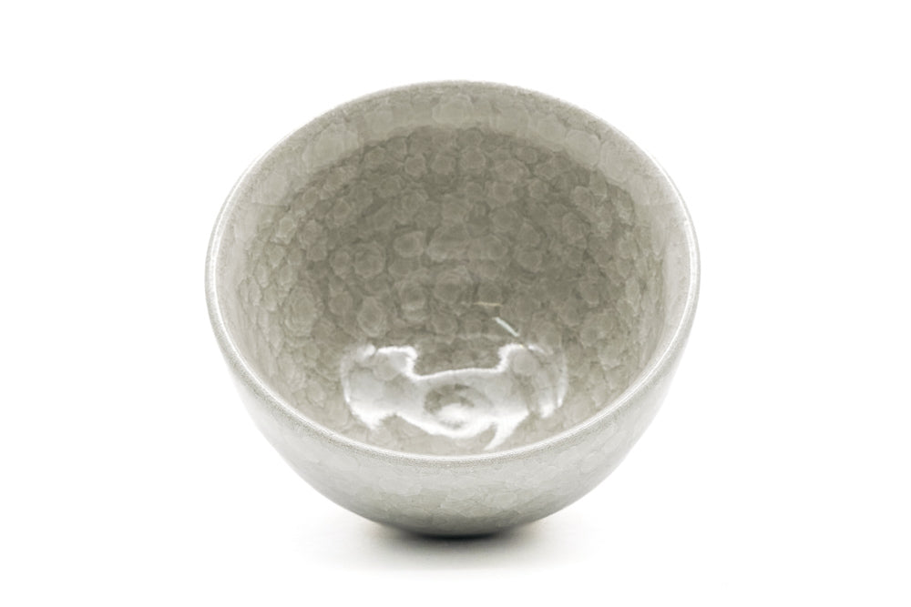 Japanese Matcha Bowl - 岡山純三 Okayama Junzō -  Grey Ice-Crack Celadon Chawan