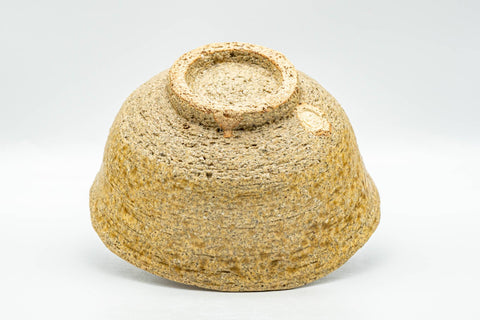 Japanese Matcha Bowl - Earthy Textured Hatazori-gata Chawan - 300ml - bottom view showing the footring
