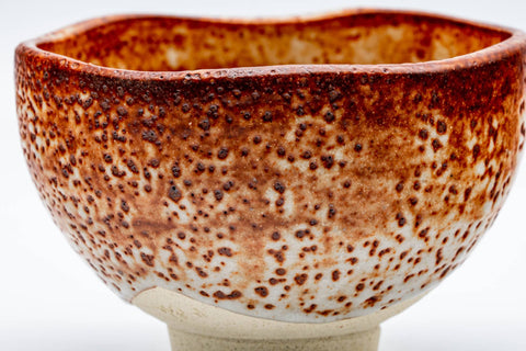 Tezumi — Japanese Matcha Bowl - 加富山窯 Toyama Kiln - Orange Shino Glazed Mino-yaki Chawan - 250ml — inverted showing the foot ring
