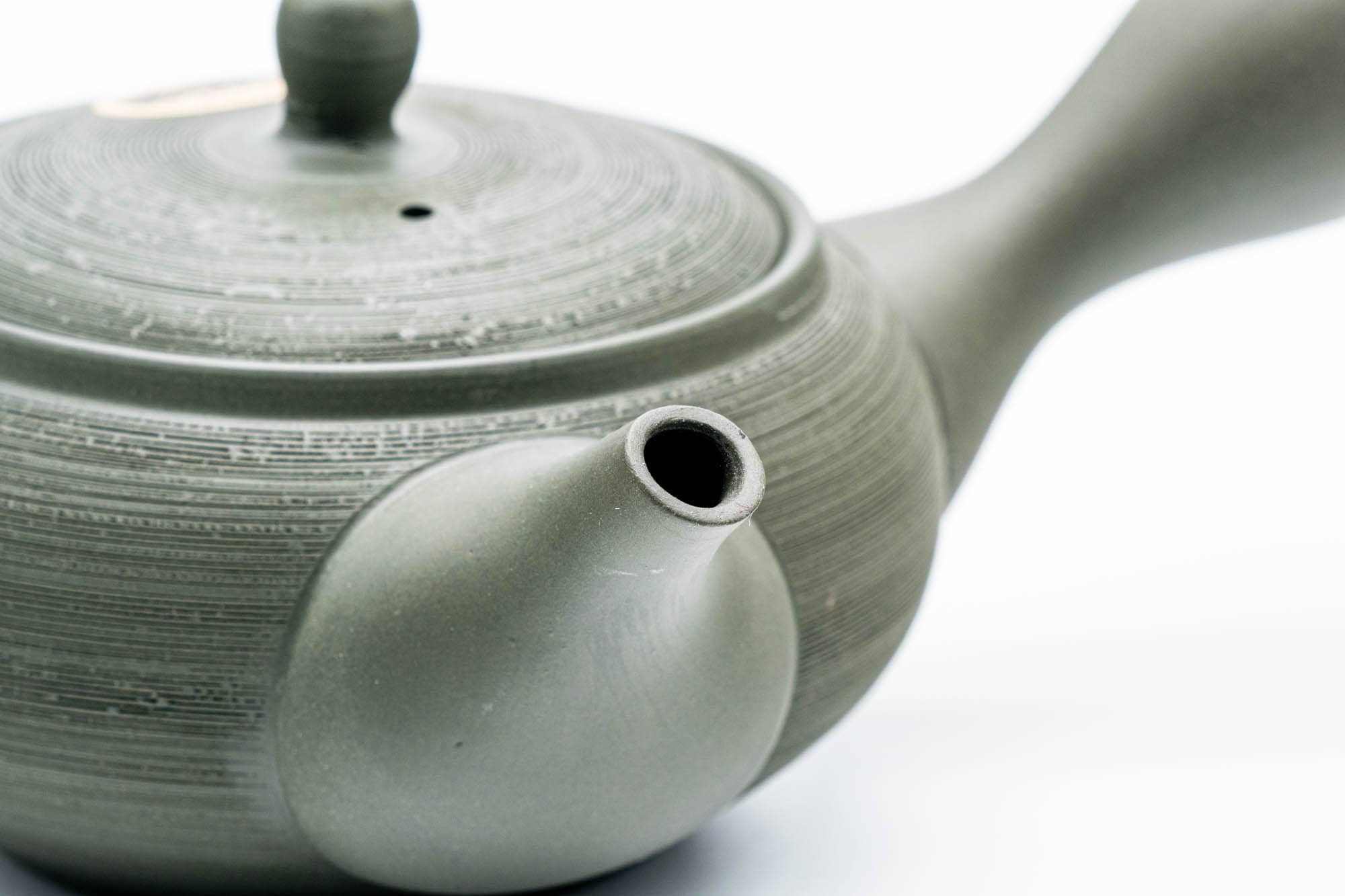 Japanese Kyusu - 春秋 Shunju Kiln - Ryokudei Matsukawa Pine Bark Textured Tokoname-yaki Teapot - 320ml
