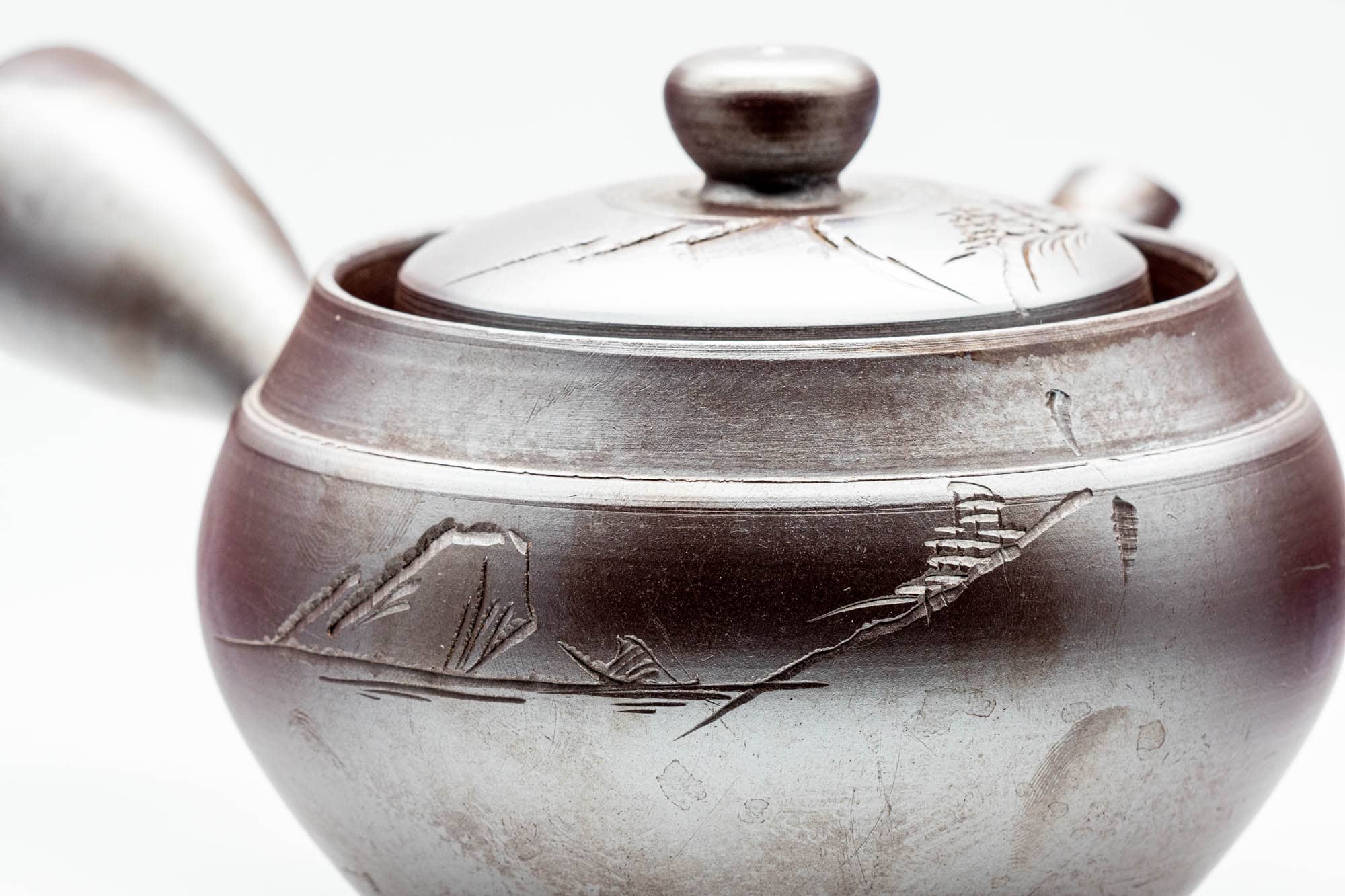Japanese Kyusu - Mountainous Engraved Banko-yaki Debeso Teapot - 350ml
