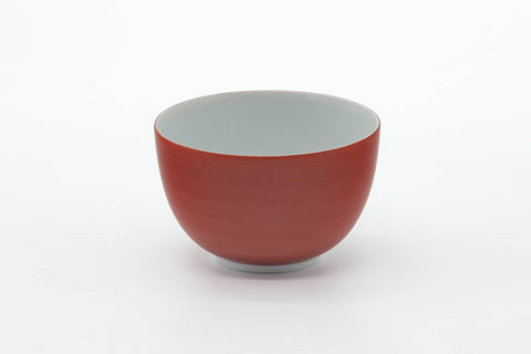 Tezumi — Japanese Teacup - Red White Porcelain Arita-yaki Yunomi - 175ml — front view from another angle