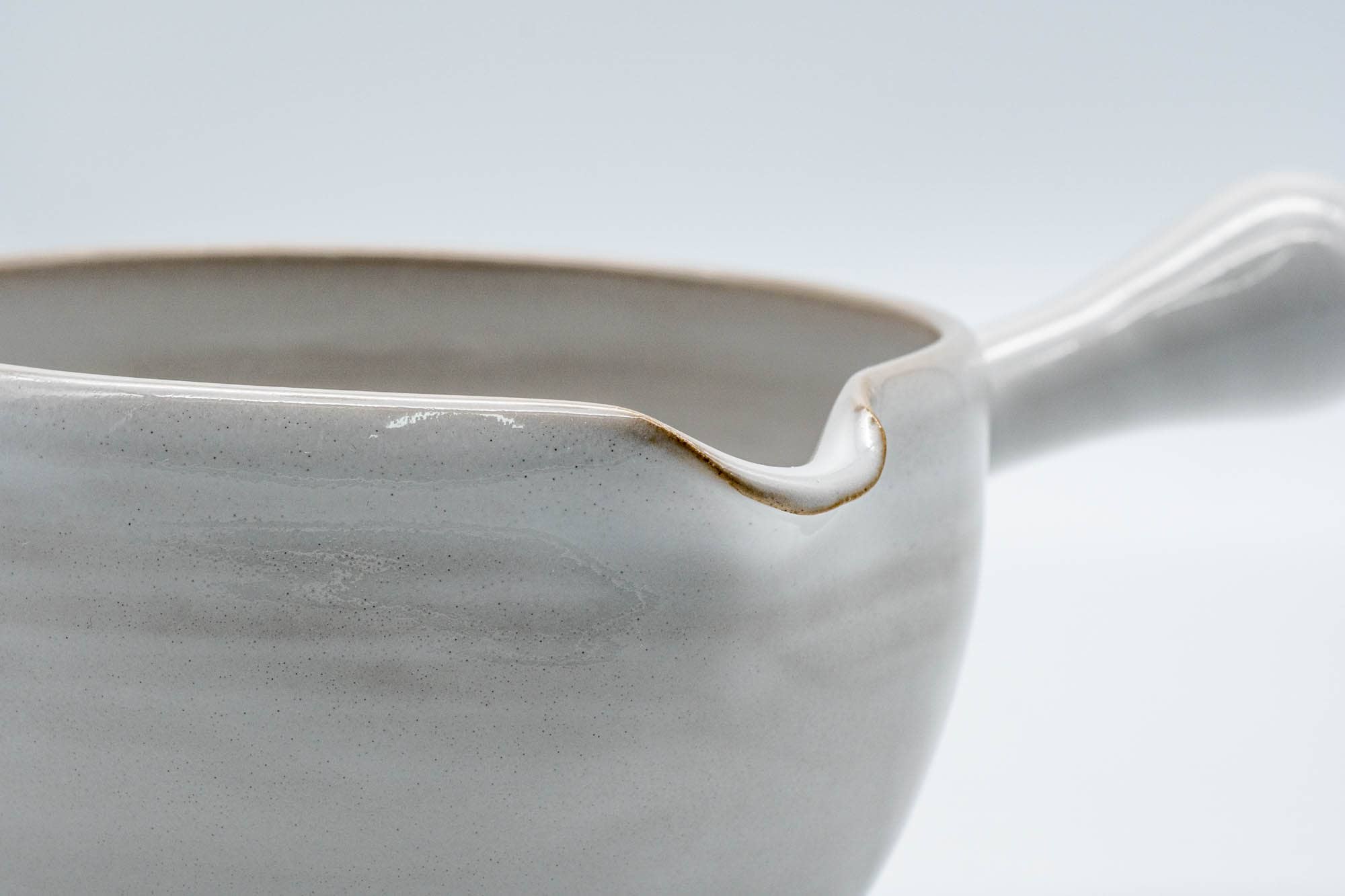 Japanese Yuzamashi - Tokoname-yaki Spouted Bowl - Thumbnail 3