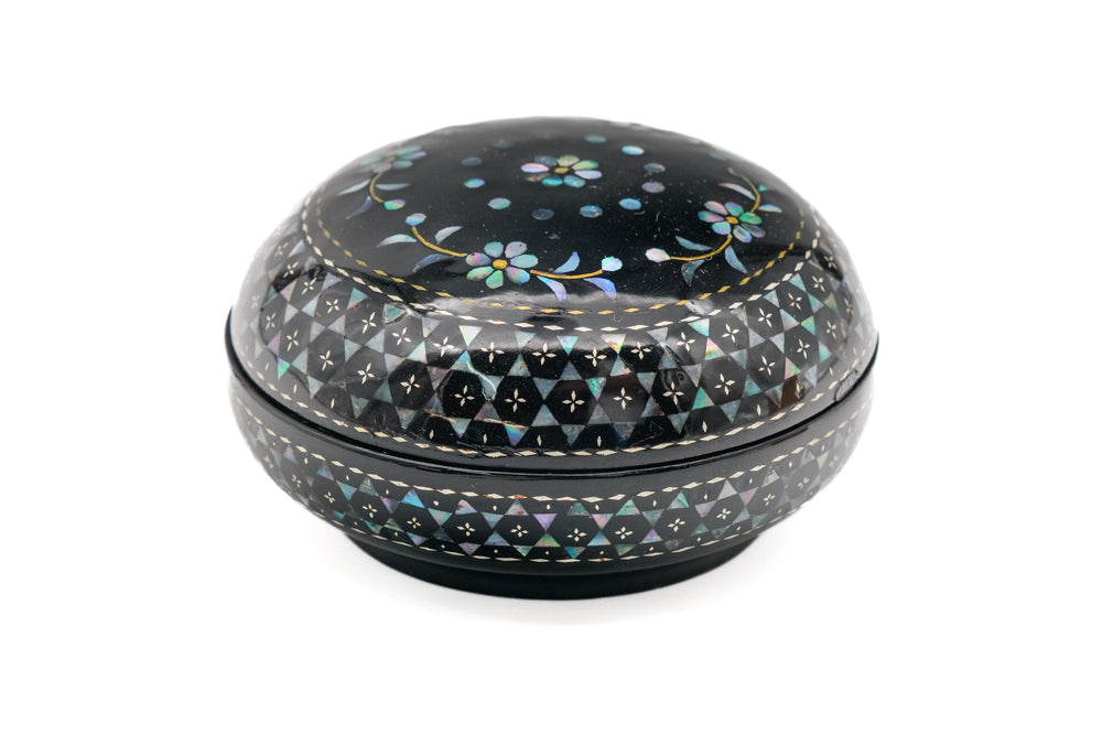 Japanese Kogo - Lacquer Raden Mother of Pearl Incense Container