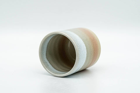 Tezumi — Japanese Teacup - Beige White Peach Tsutsu-gata Hagi-yaki Yunomi - 125ml — three-quarter view