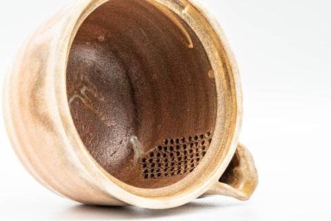 Tezumi — Japanese Houhin - 萩焼 Large Hagi-yaki Ceramic Filter Teapot - 280ml — side profile showing the spout and handle