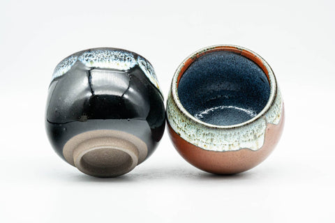 Tezumi — Japanese Teacups - Pair of Black and Red White Drip-Glazed Yunomi - 110ml — top-down view of the interior