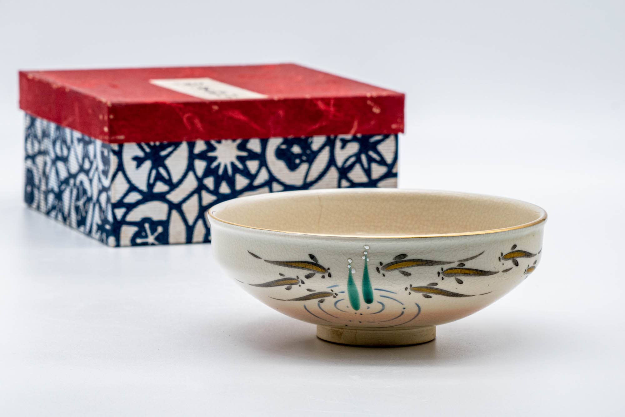 Japanese Matcha Bowl - Beige Gold Floral Kyo-yaki Hira-gata Chawan - 200ml