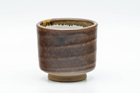 Tezumi — Japanese Teacup - Brown Drip- and White Inner-Glazed Yunomi - 100ml — front view from another angle