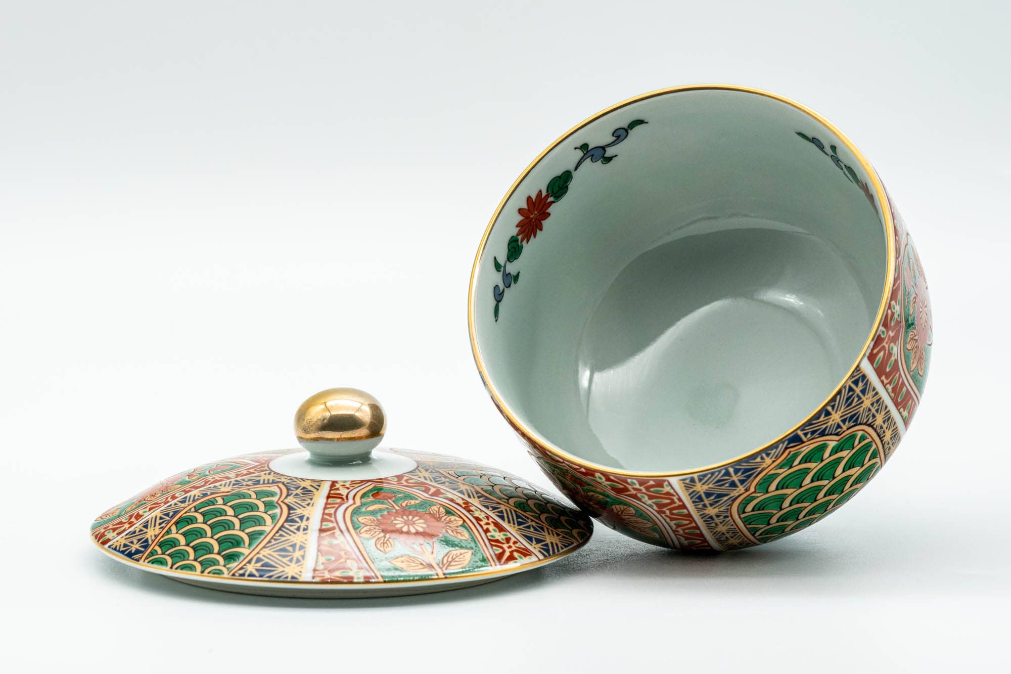 Japanese Teacup - Floral Geometric Gold Arita-yaki Lidded Yunomi - 140ml