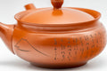 Tezumi — Japanese Kyusu - Collared Kanji Tokoname-yaki Debeso Teapot - 230ml — closeup of the base