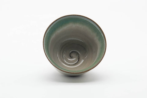 Tezumi — Japanese Teacup - Green White Drip-Glazed Agano-yaki Yunomi - 150ml — three-quarter view