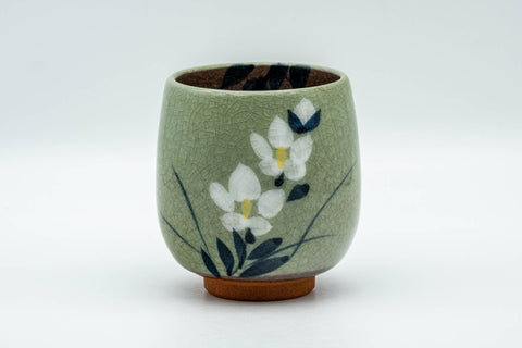 Tezumi — Japanese Teacup - Floral Green Celadon Yunomi - 160ml — front view