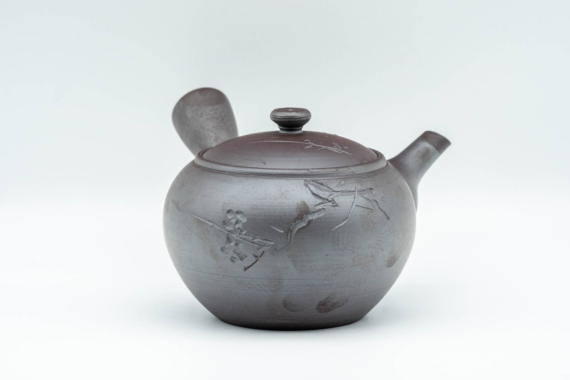 Japanese Tea Set - Engraved Banko-yaki Debeso Kyusu Teapot with Katakuchi Water Cooler and 2 White Inner-Glazed Yunomi Teacups - Tezumi