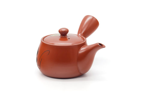 Tezumi — Japanese Kyusu - Long Grass Engraved Tokoname Mesh Teapot - 340ml — side view with the lid and side handle