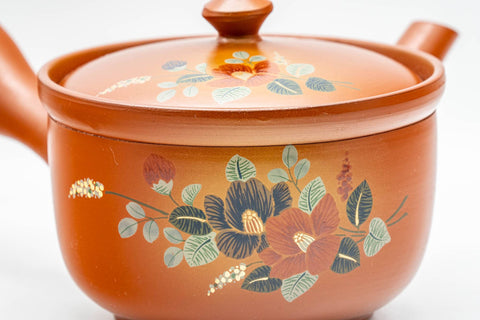 Tezumi — Japanese Kyusu - Floral Tokoname-yaki Mesh Teapot - 230ml — closeup of the base