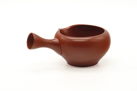 Tezumi — Japanese Yuzamashi - Smooth Red Shudei Water Cooler - 410ml — tipped to show the interior
