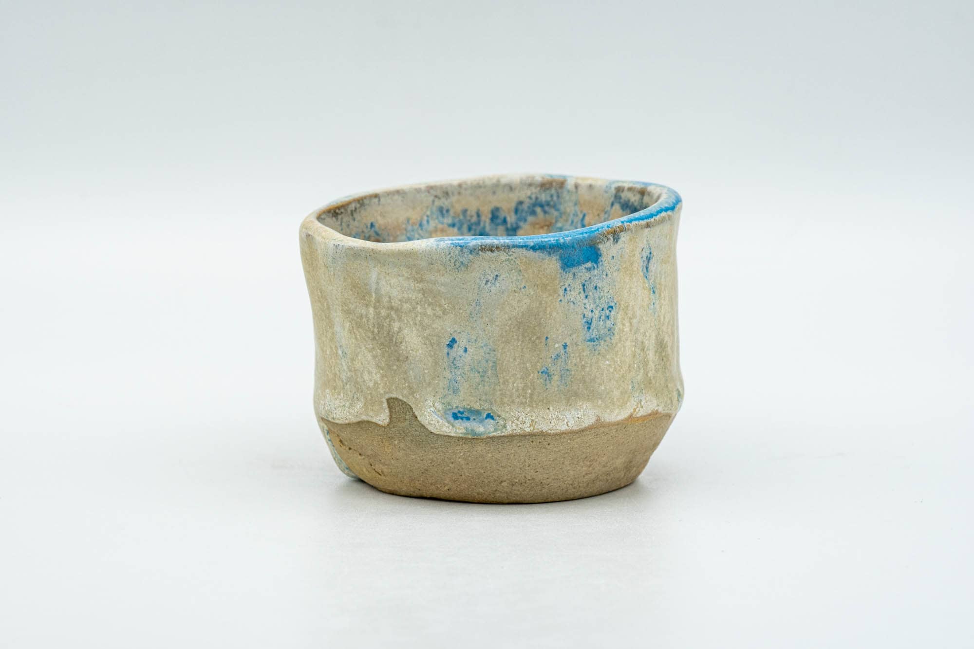 Japanese Teacup - Cloudy White and Blue Glazed Wabi-Sabi Guinomi - 60ml - Tezumi