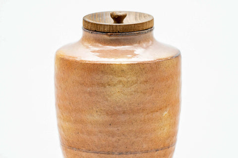 Japanese Chaire - 梅田陶楽 Umeda Touraku - Beige Pink Gohonte Hagi-yaki Tea Caddy with Shifuku