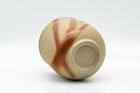 Tezumi — Japanese Teacup - 緋襷 Beige Orange Hidasuki Bizen-yaki Yunomi - 180ml — top-down view of the interior