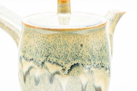 Tezumi — Japanese Kyusu - Green Yellow Drip-Glazed Debeso Teapot - 240ml — closeup of the base