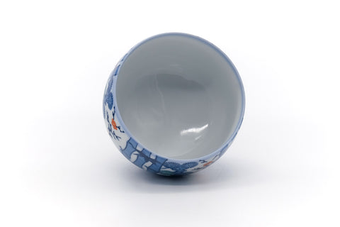 Tezumi — Japanese Teacup - Bamboo Floral Arita Lidded Yunomi - 210ml — three-quarter view